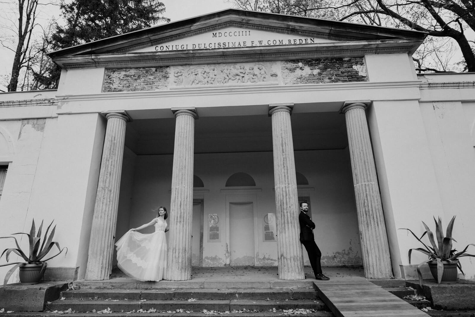sesja ślubna na dolnym śląsku na tle arhitektury