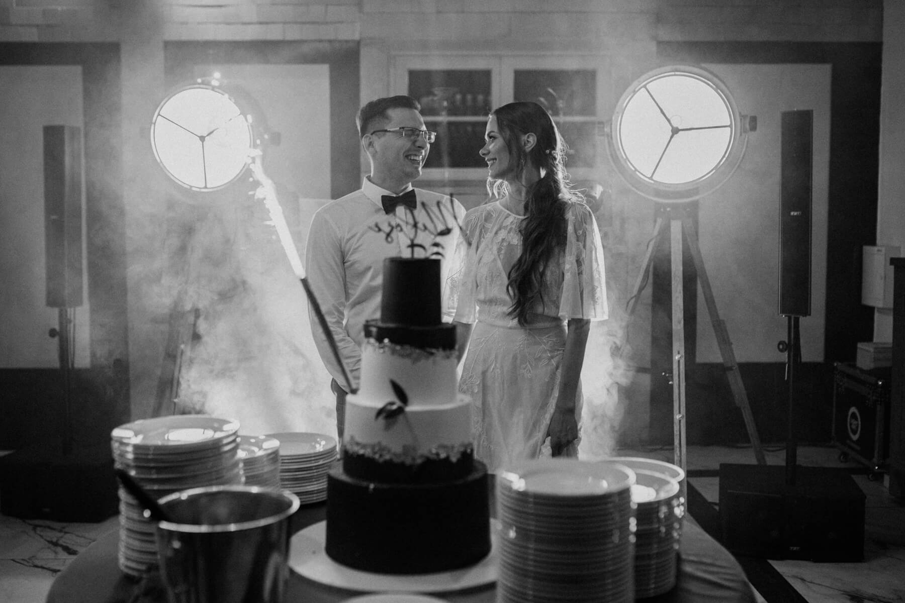 krojenie torta ślubnego fotografia ślubna wrocław
